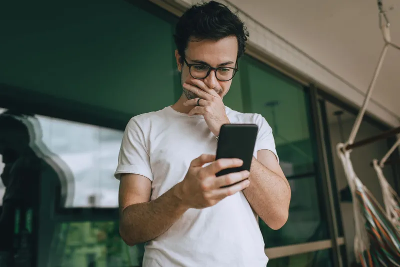 Paura, ansia, caos: come i media costruiscono la trappola narrativa e come uscirne